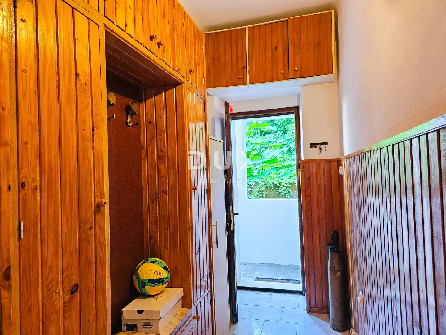 3-bedroom Apartment In Centar, Croatia (104 M²)