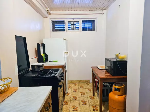3-bedroom Apartment In Centar, Croatia (104 M²)