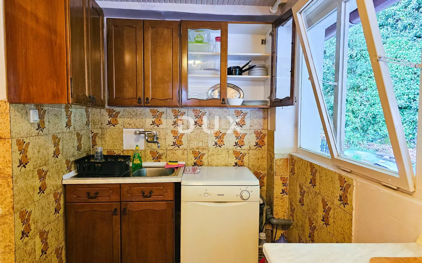 3-bedroom Apartment In Centar, Croatia (104 M²)