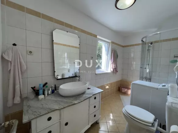 2-bedroom Apartment In Lovran, Croatia (82 M²)
