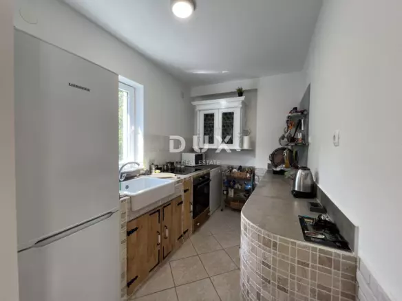 2-bedroom Apartment In Lovran, Croatia (82 M²)