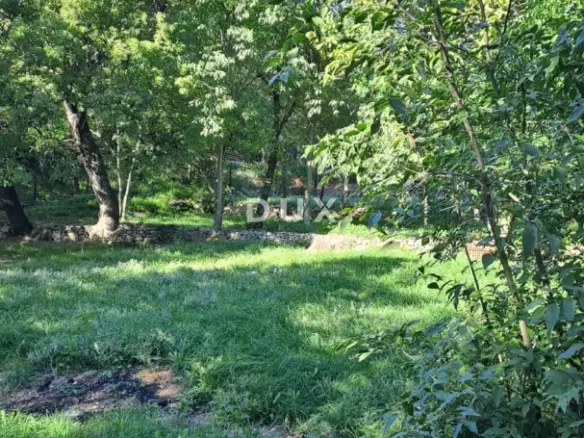 Land In Povile, Croatia (1.083 M²)