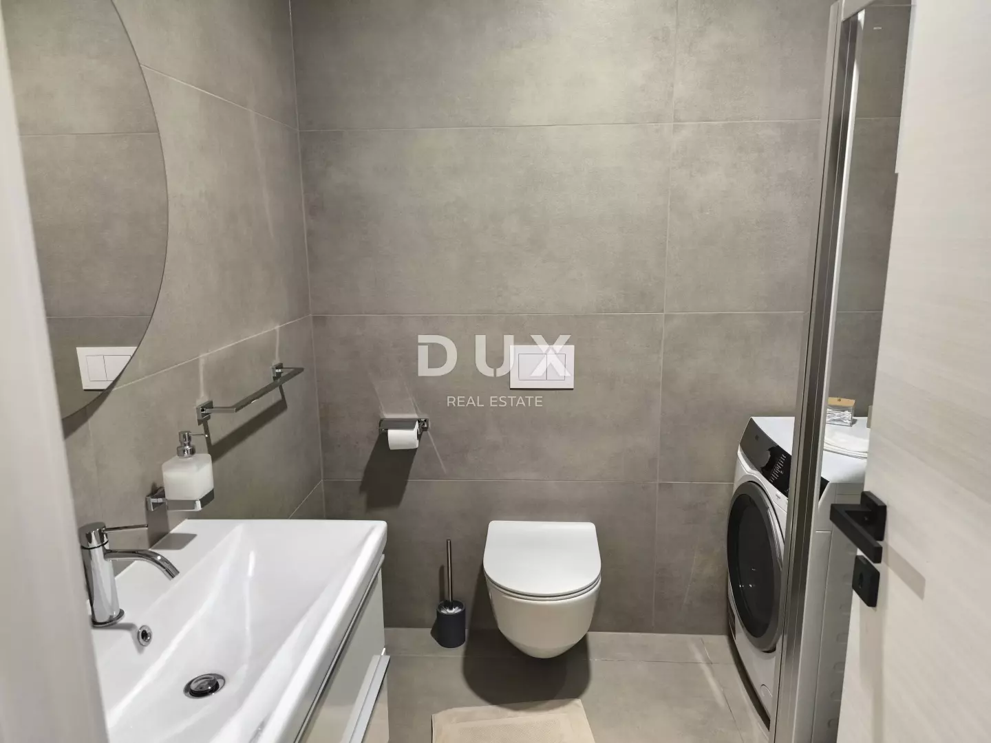 1759154434_img_20250929_133016-2e1efb 1-bedroom Apartment In Centar, Croatia (40 M²)
