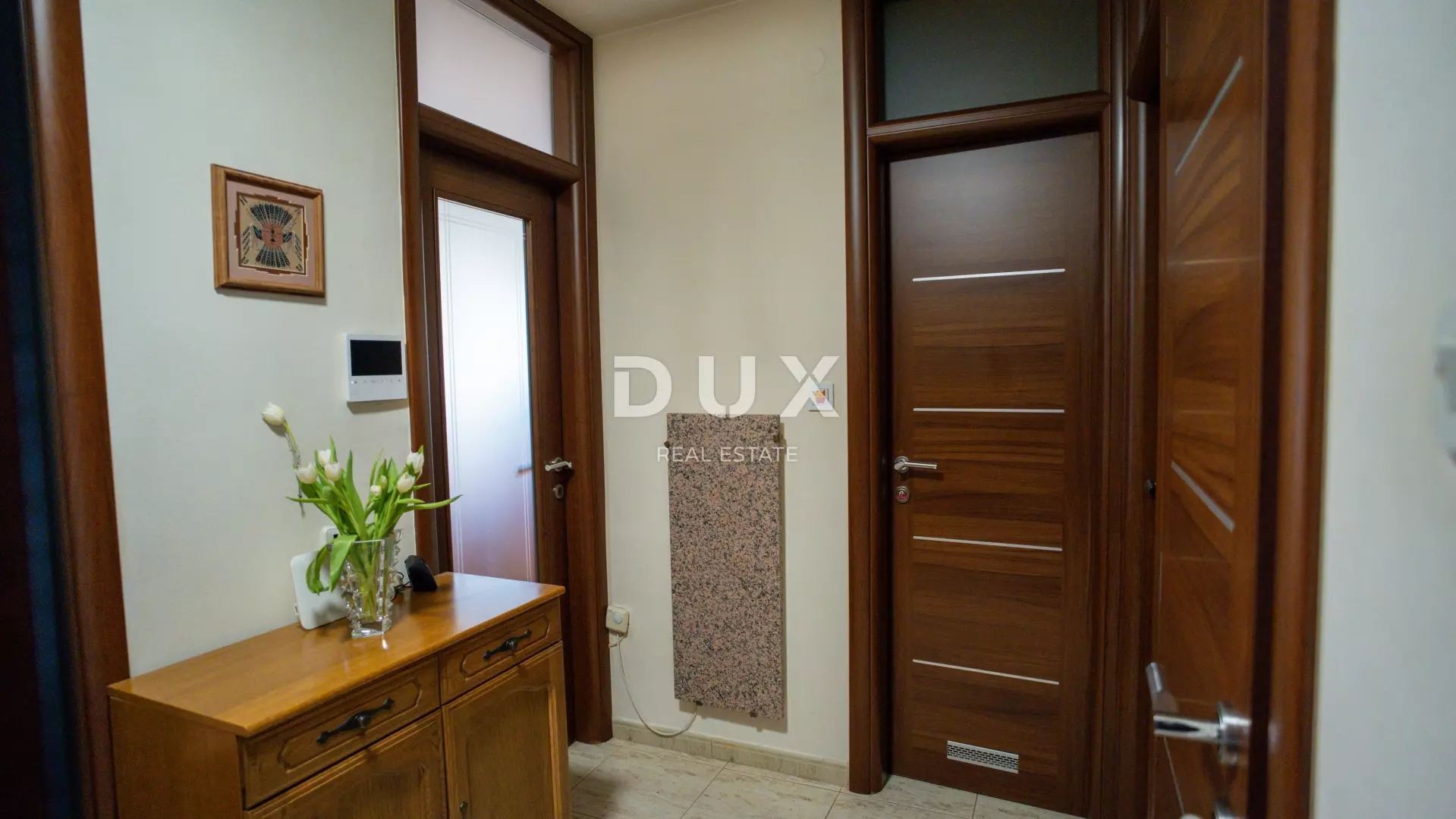 1759165596_predsoblje_1-7a3f0d 2-bedroom Apartment In Rovinj, Croatia (78 M²)