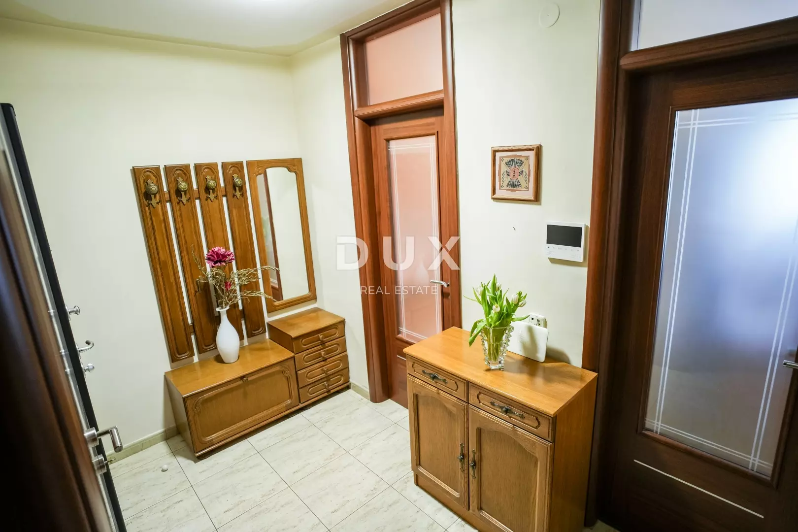1759166542_predsoblje-22a922 2-bedroom Apartment In Rovinj, Croatia (78 M²)