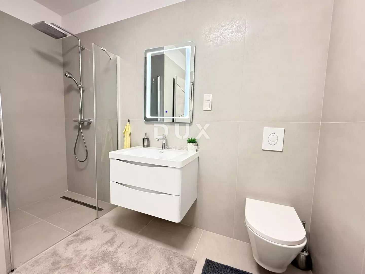 2-bedroom Apartment In Klenovica, Croatia (90,79 M²)