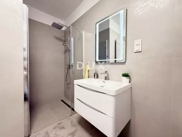 2-bedroom Apartment In Klenovica, Croatia (90,79 M²)