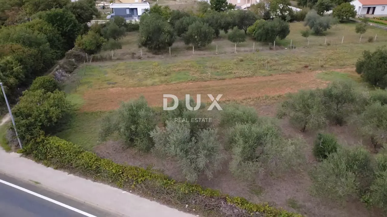 Land In Poličnik, Croatia (2.166 M²)