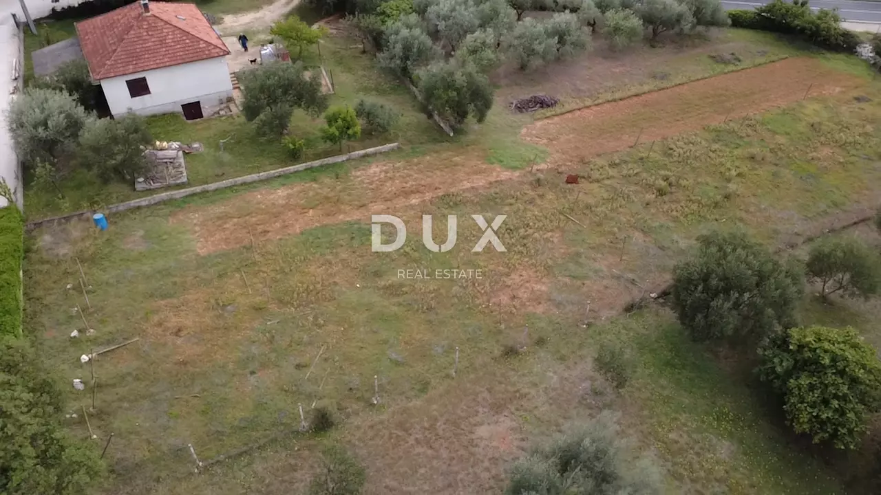 Land In Poličnik, Croatia (2.166 M²)