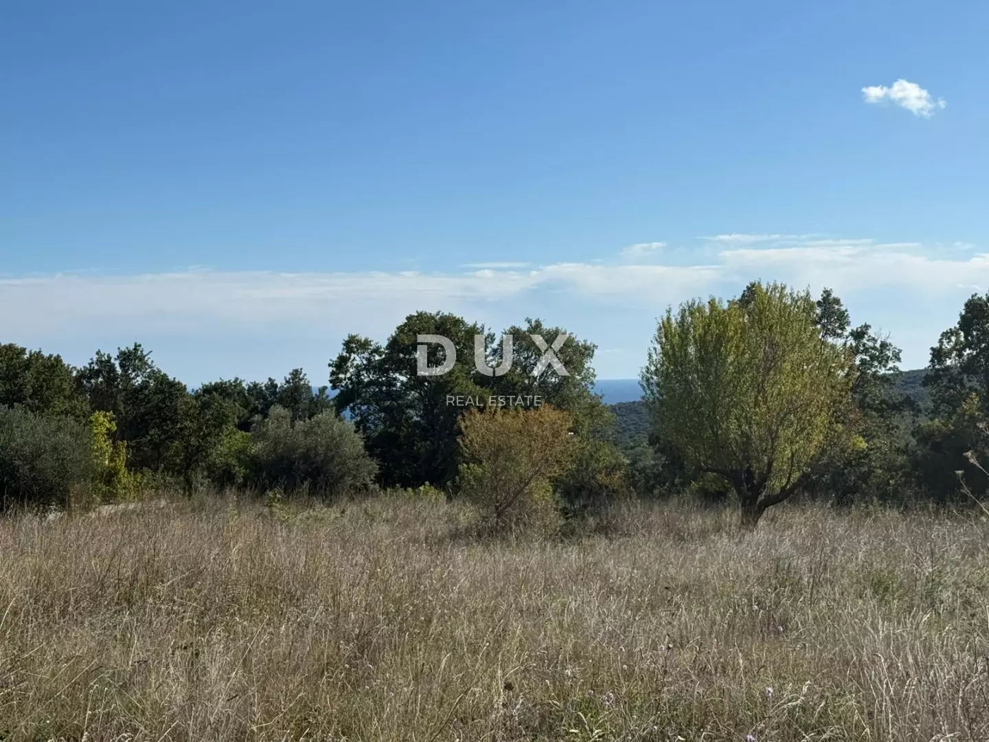 Land In Peruški, Croatia (620 M²)