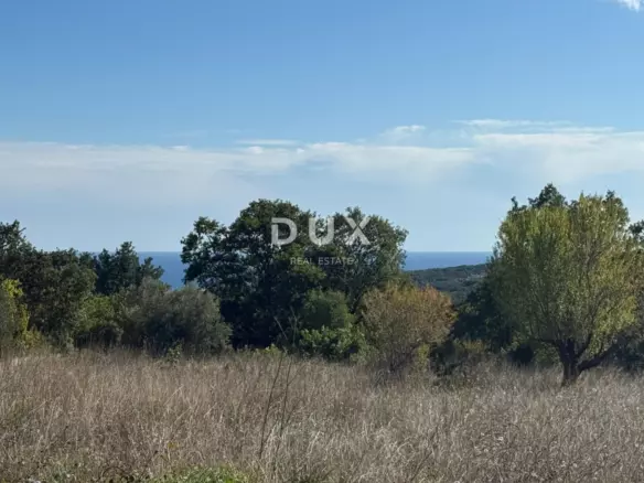 Land In Peruški, Croatia (620 M²)