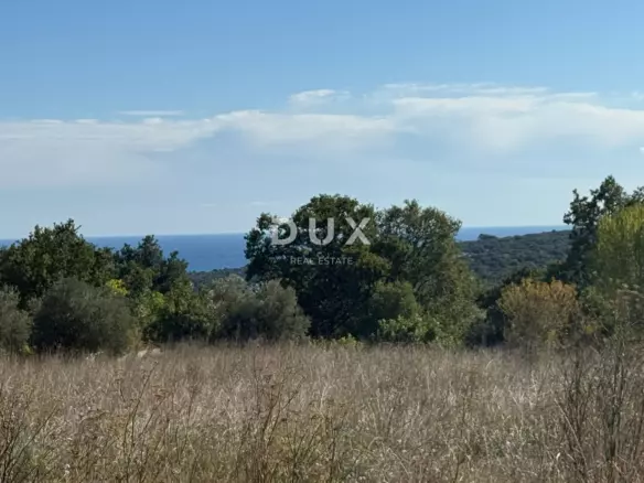 Land In Peruški, Croatia (620 M²)