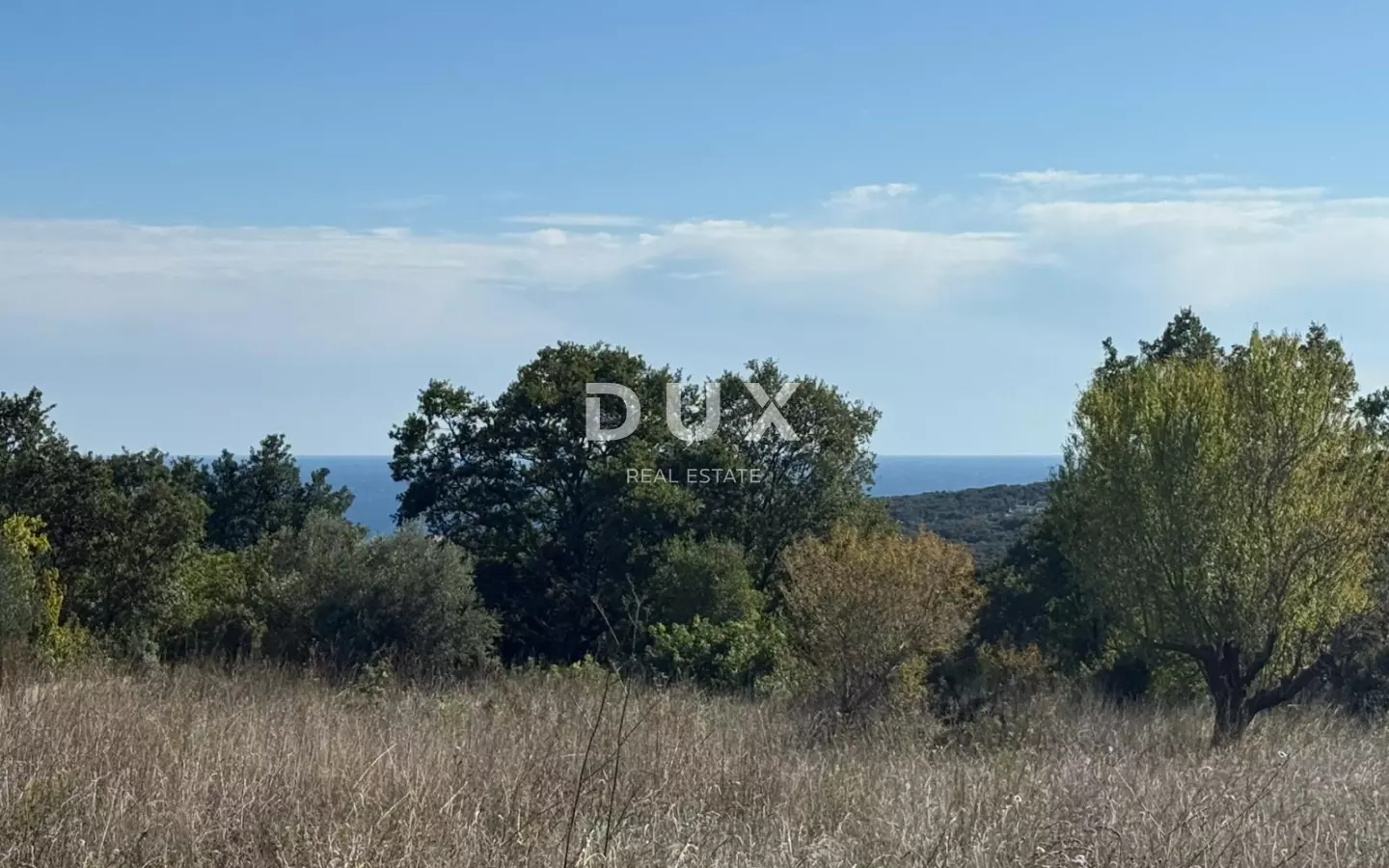 Land In Peruški, Croatia (599 M²)