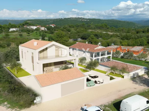 Land In Kaštel