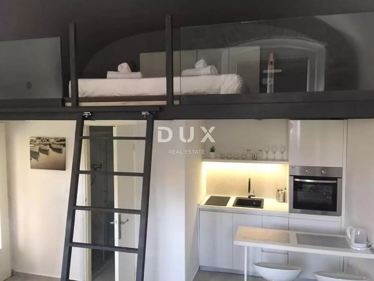 3-bedroom Apartment In Volosko, Croatia (87 M²)