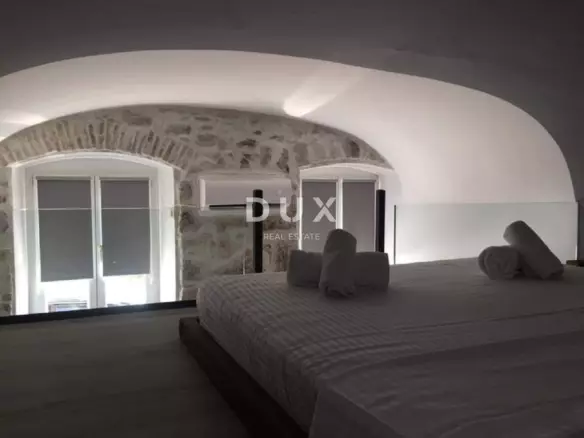 3-bedroom Apartment In Volosko, Croatia (87 M²)