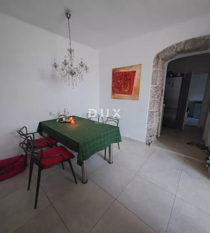 3-bedroom Apartment In Volosko, Croatia (87 M²)