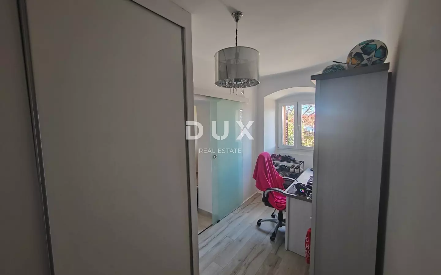 3-bedroom Apartment In Volosko, Croatia (87 M²)