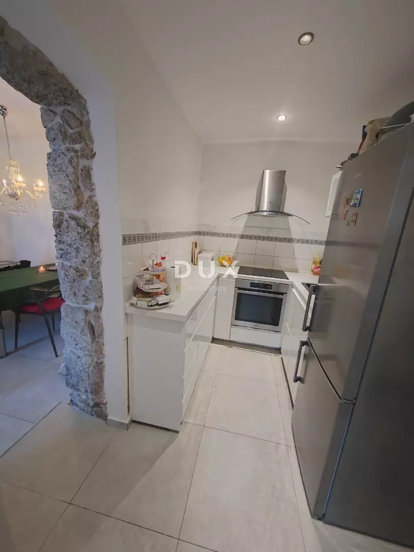3-bedroom Apartment In Volosko, Croatia (87 M²)