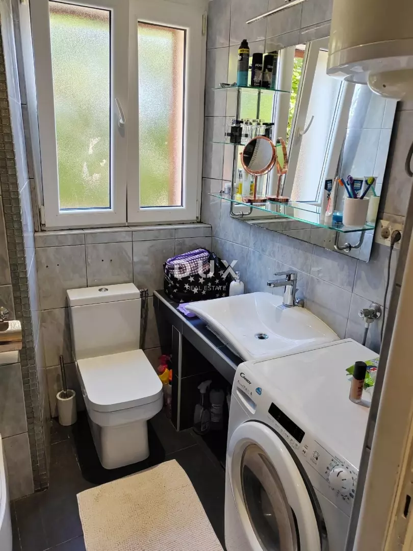 3-bedroom Apartment In Volosko, Croatia (87 M²)