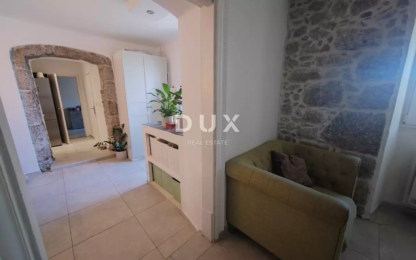 3-bedroom Apartment In Volosko, Croatia (87 M²)
