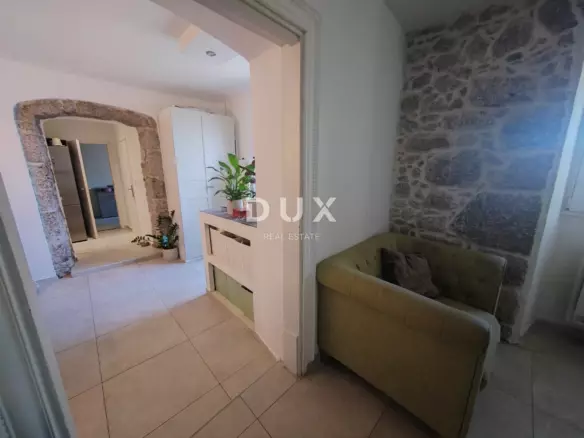3-bedroom Apartment In Volosko, Croatia (87 M²)