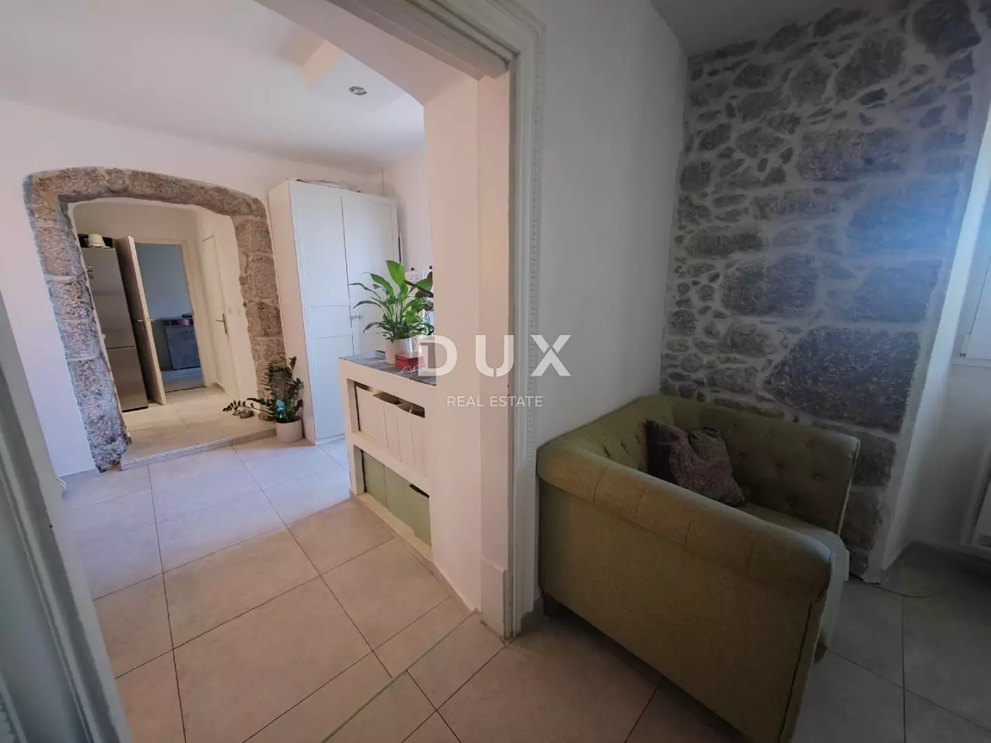 3-bedroom Apartment In Volosko, Croatia (87 M²)