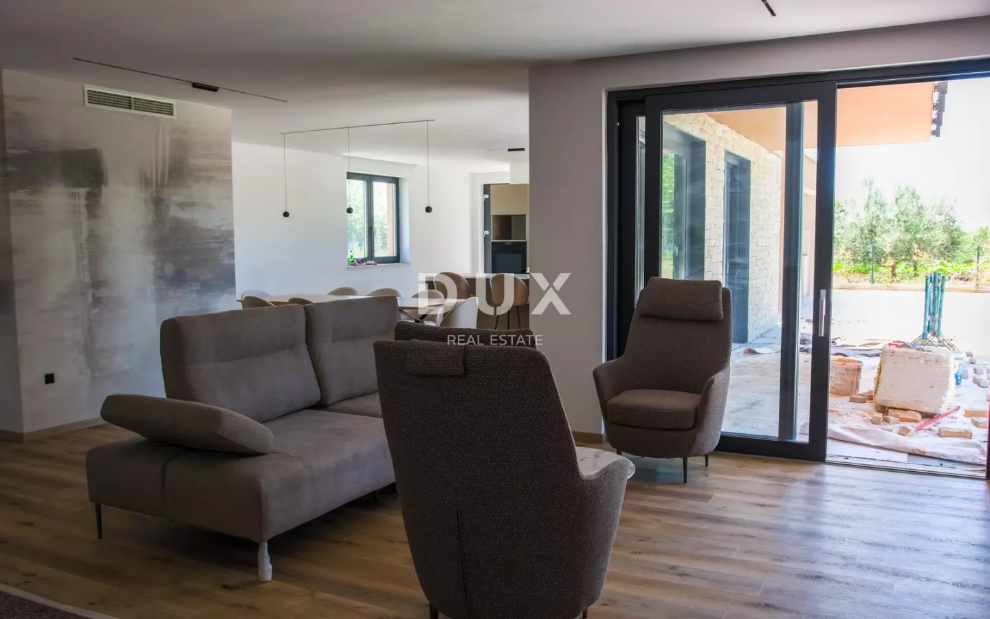 4-bedroom Detached House In Višnjan, Croatia (377 M²)