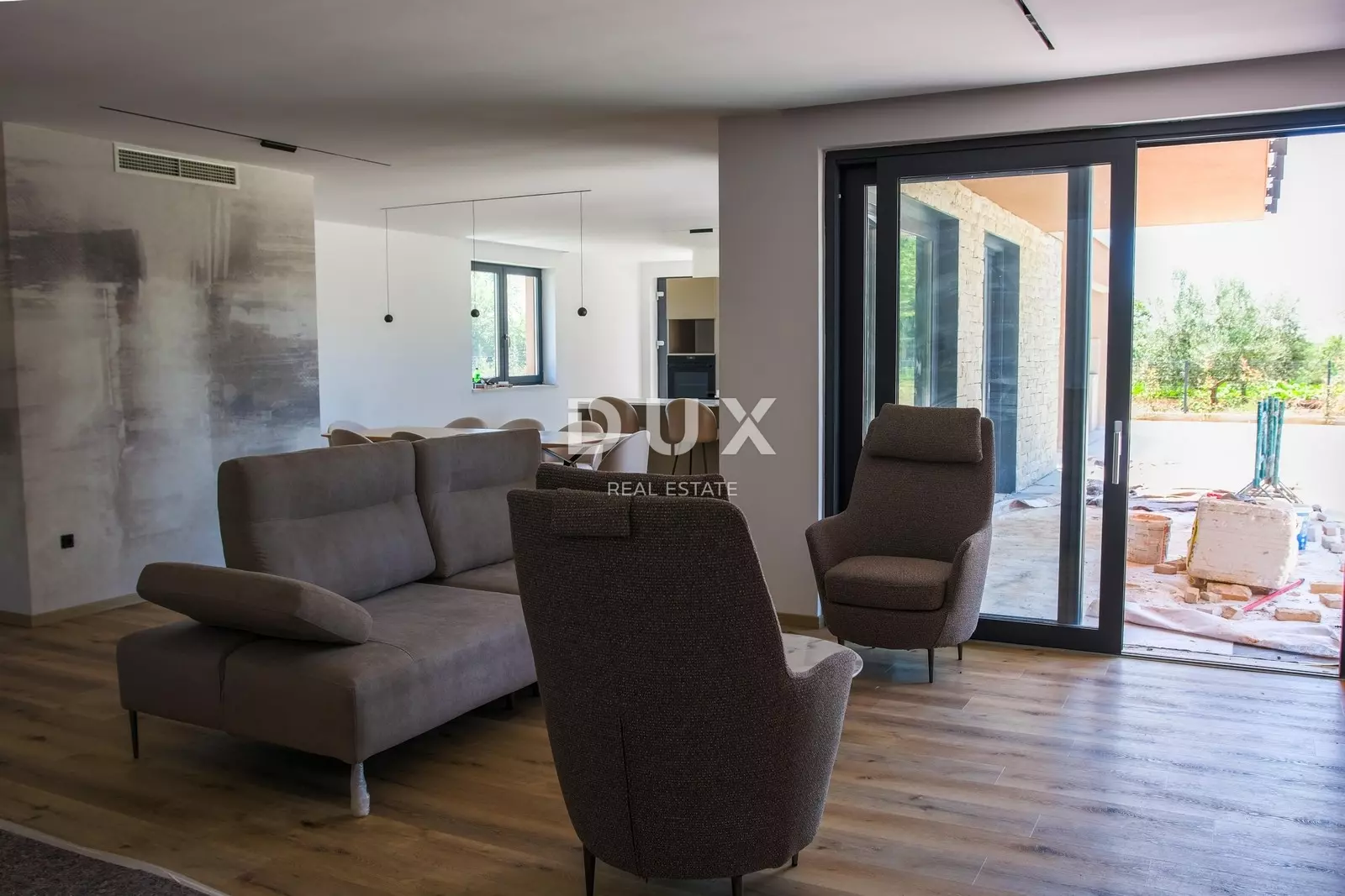 4-bedroom Detached House In Višnjan, Croatia (377 M²)
