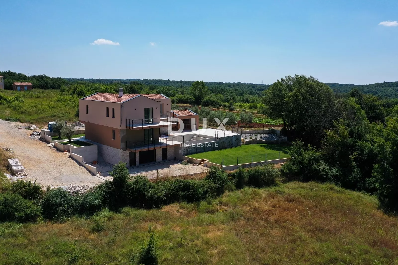 4-bedroom Detached House In Višnjan, Croatia (377 M²)