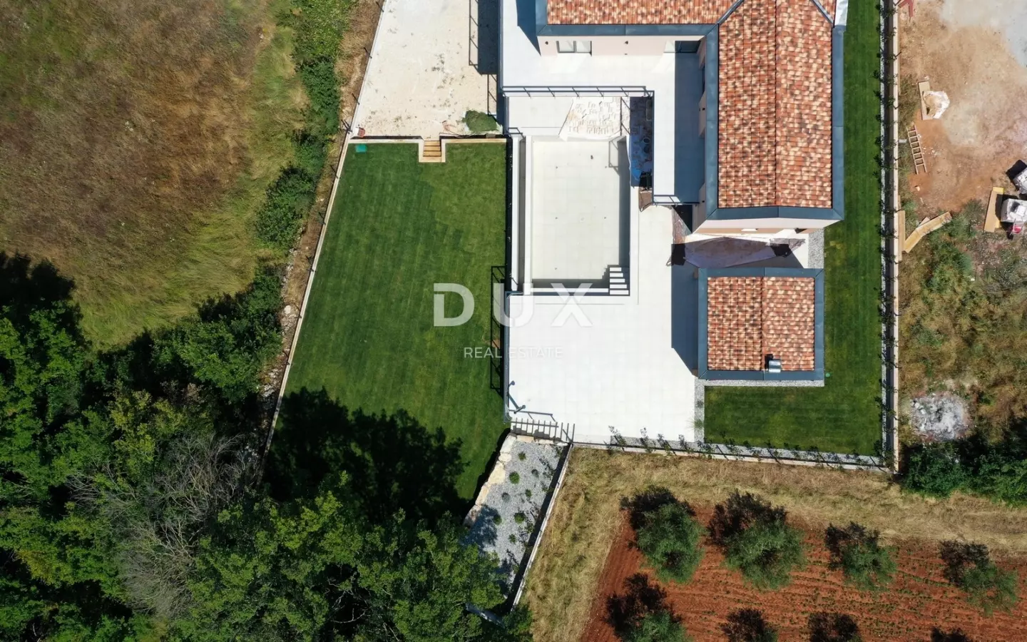 4-bedroom Detached House In Višnjan, Croatia (377 M²)