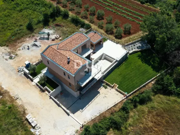 4-bedroom Detached House In Višnjan, Croatia (377 M²)