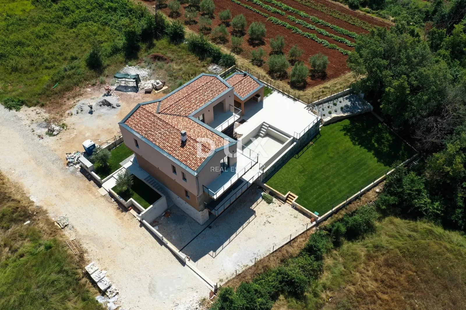 4-bedroom Detached House In Višnjan, Croatia (377 M²)