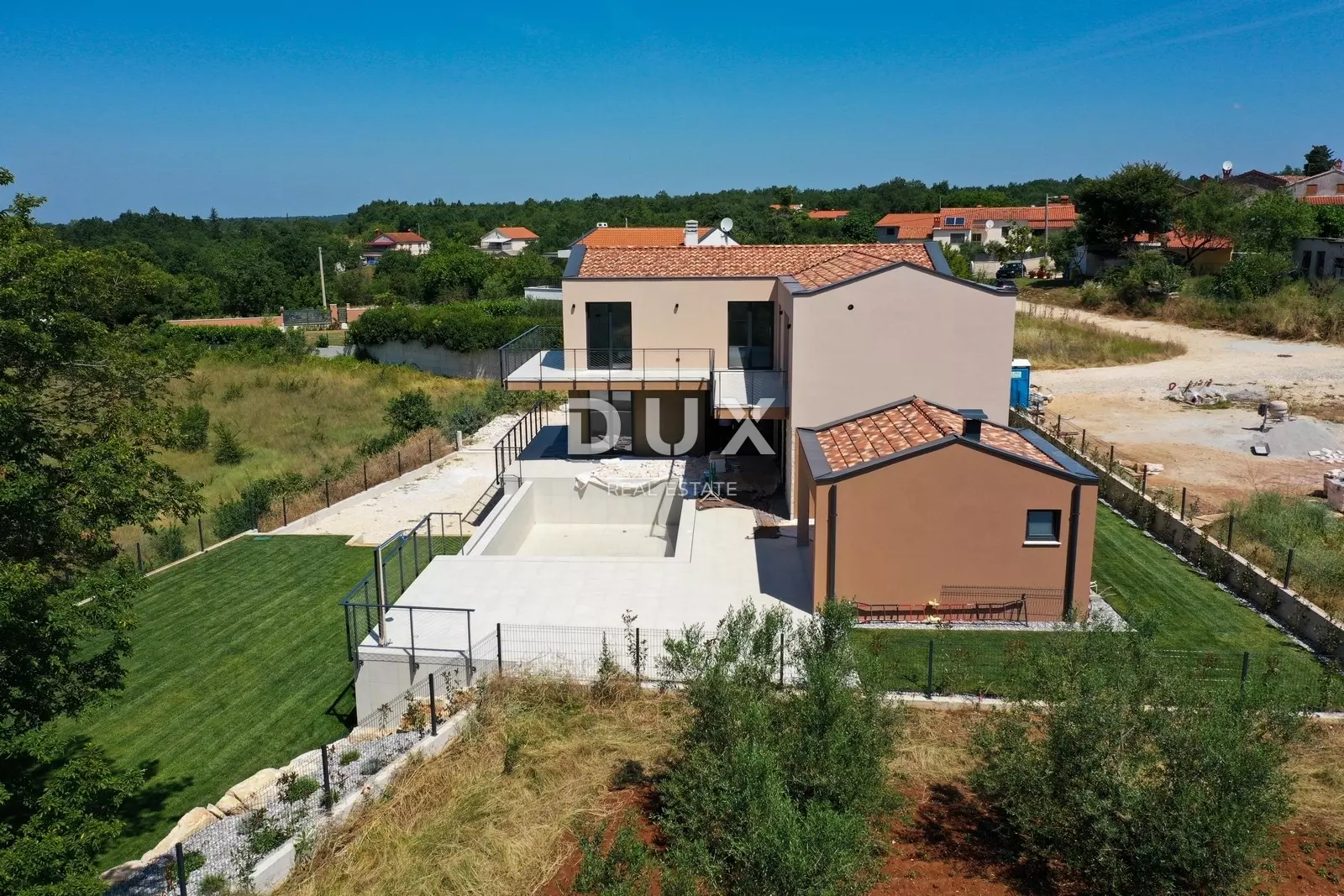4-bedroom Detached House In Višnjan, Croatia (377 M²)