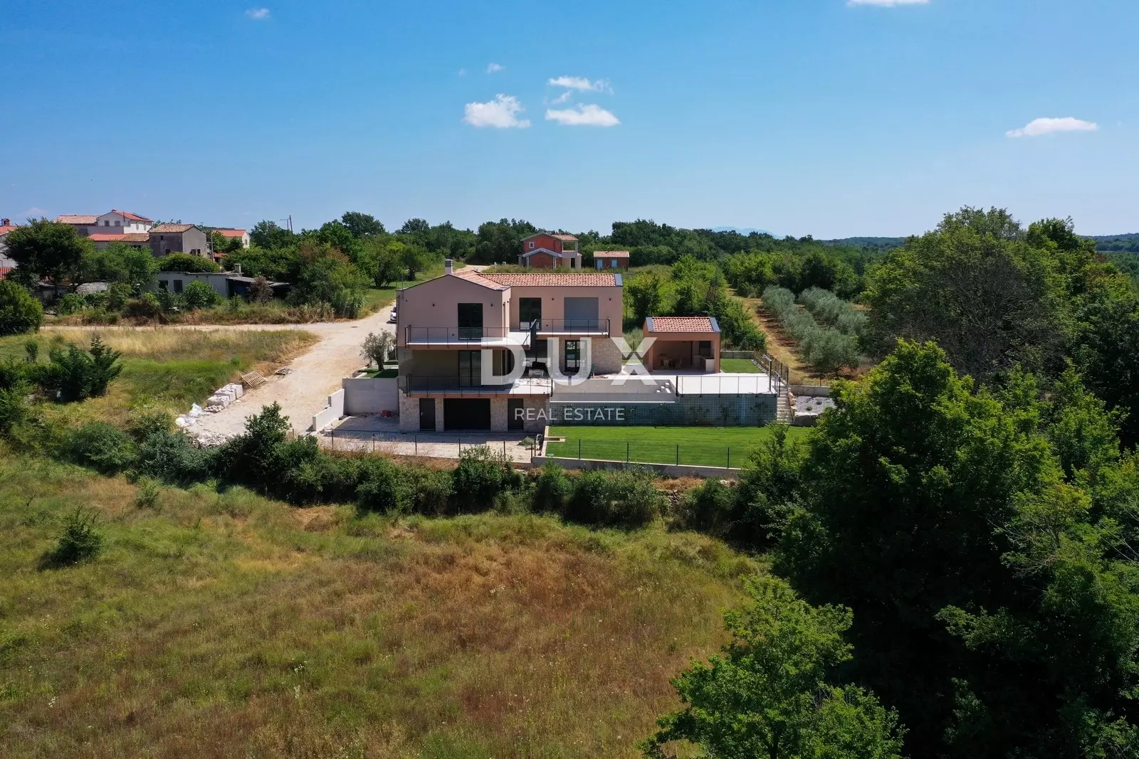 4-bedroom Detached House In Višnjan, Croatia (377 M²)