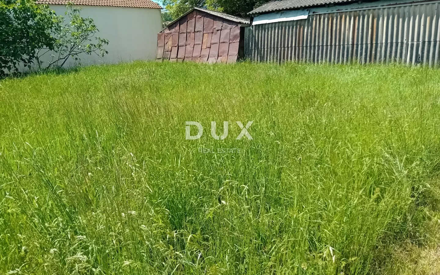 Land In Oprtalj, Croatia (453 M²)