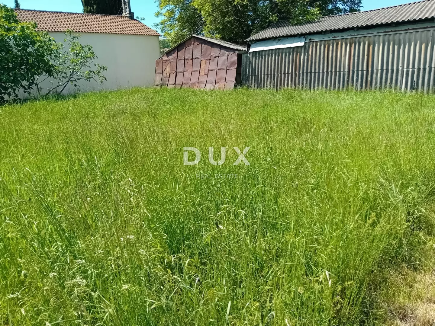 Land In Oprtalj, Croatia (453 M²)