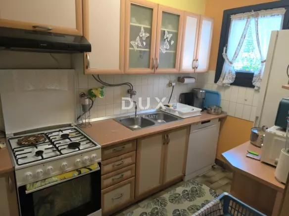 3-bedroom Apartment In Kaštanjer, Croatia (83 M²)