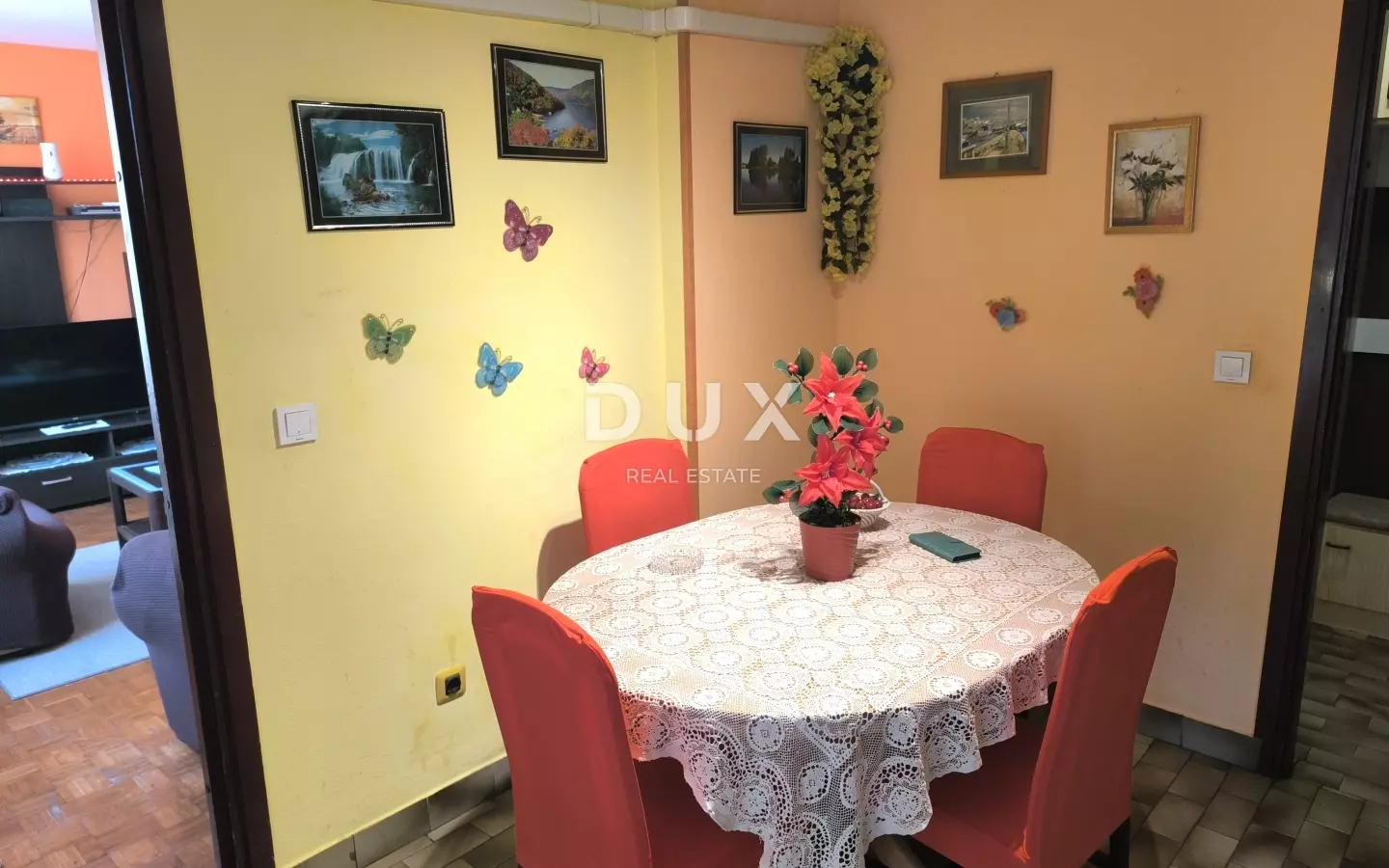 3-bedroom Apartment In Kaštanjer, Croatia (83 M²)