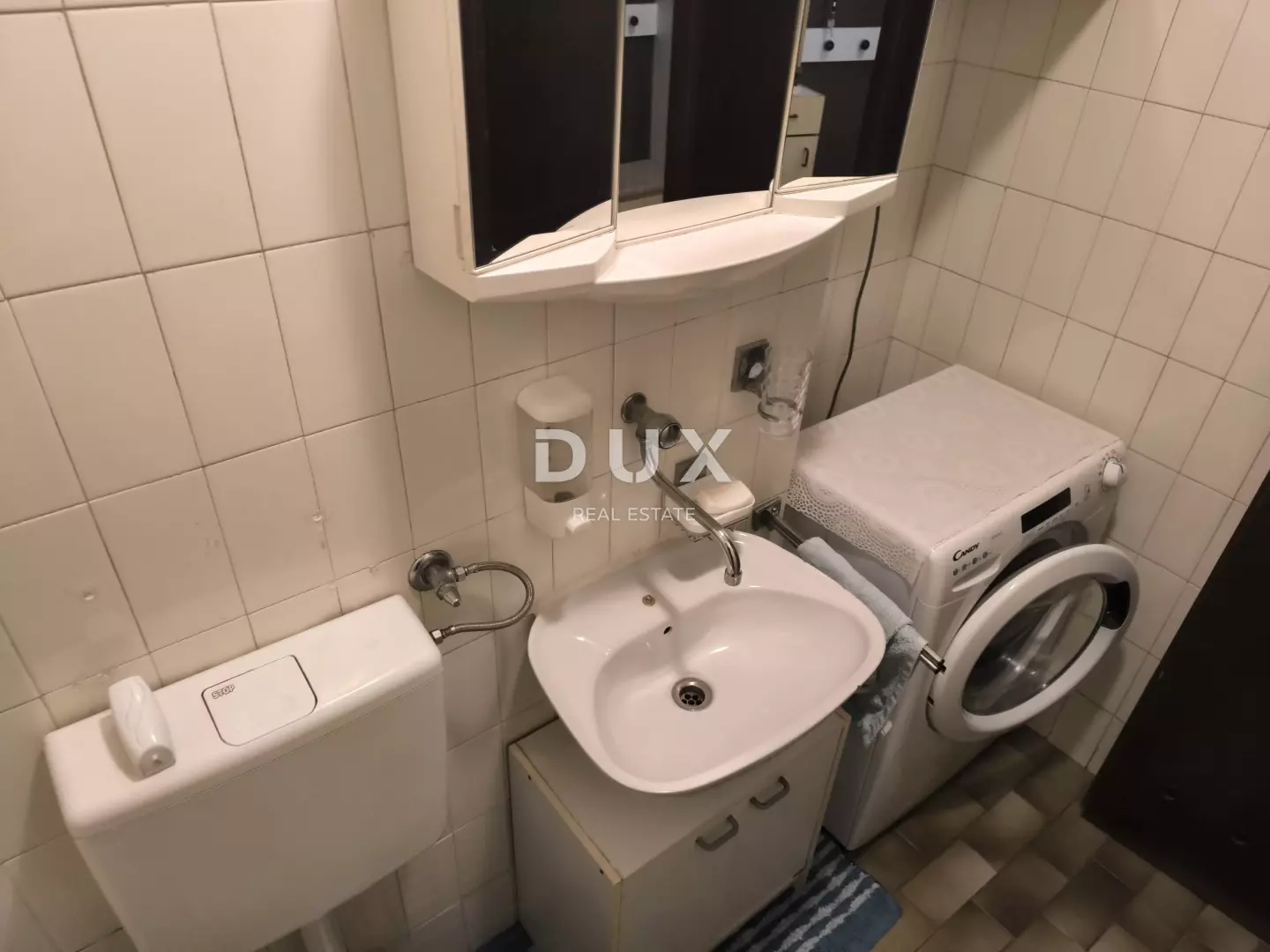 3-bedroom Apartment In Kaštanjer, Croatia (83 M²)