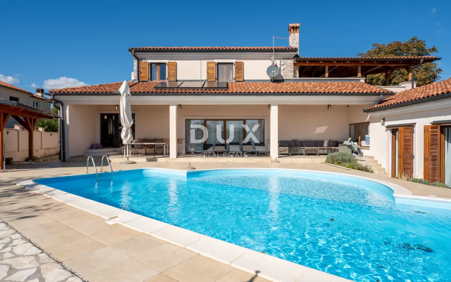 4-bedroom Villa In Žminj, Croatia (398 M²)