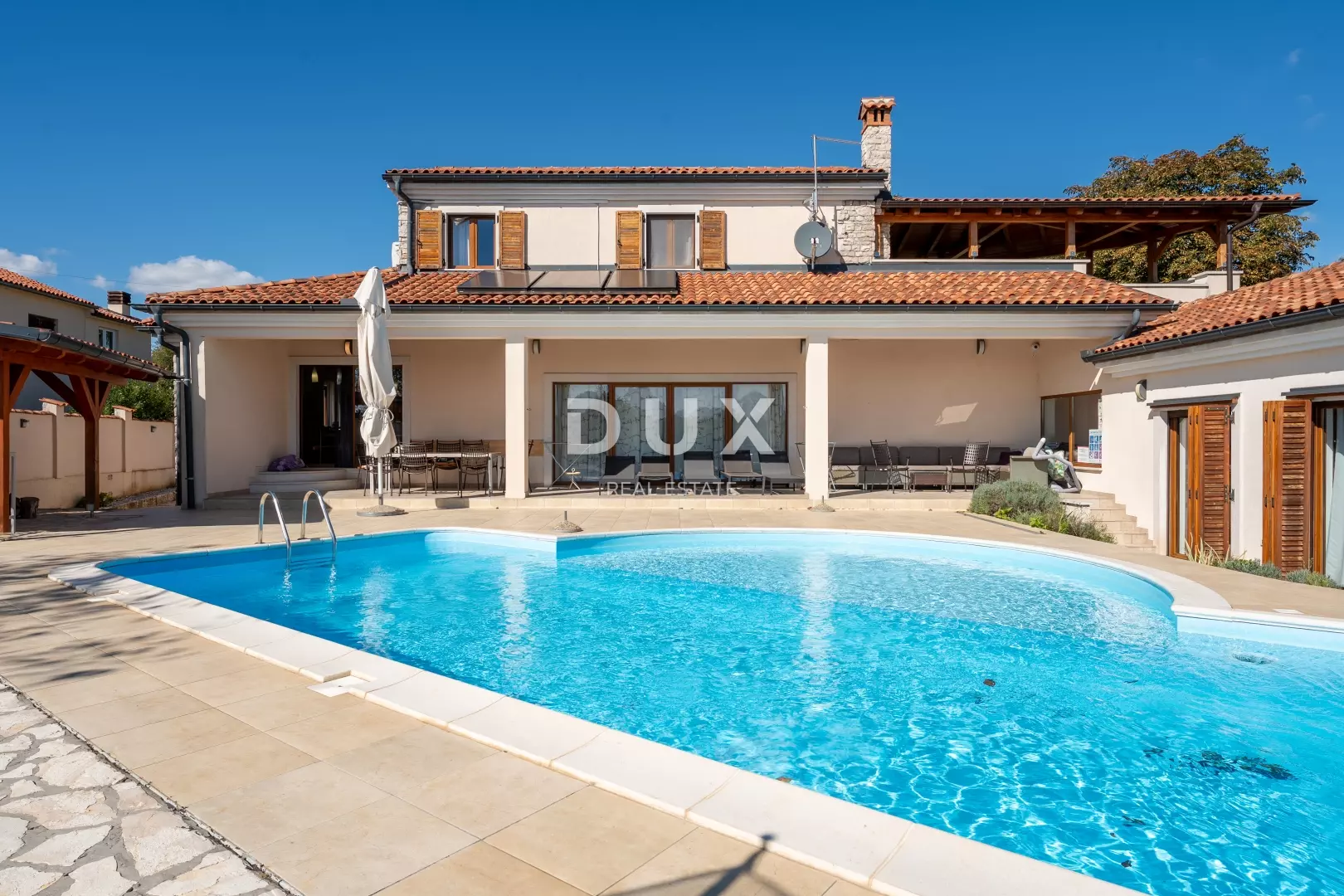 4-bedroom Villa In Žminj, Croatia (398 M²)
