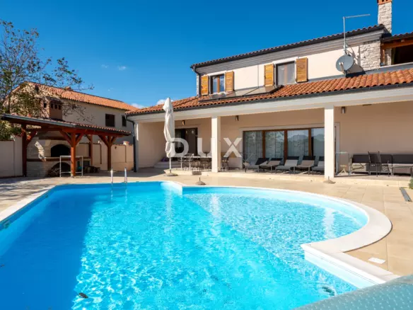 4-bedroom Villa In Žminj, Croatia (398 M²)