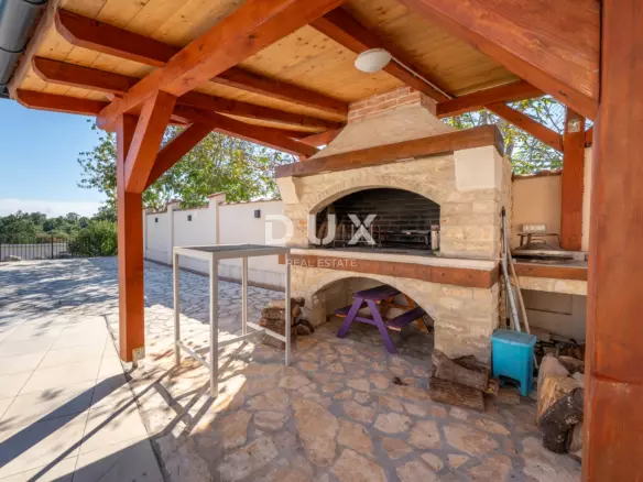 4-bedroom Villa In Žminj, Croatia (398 M²)