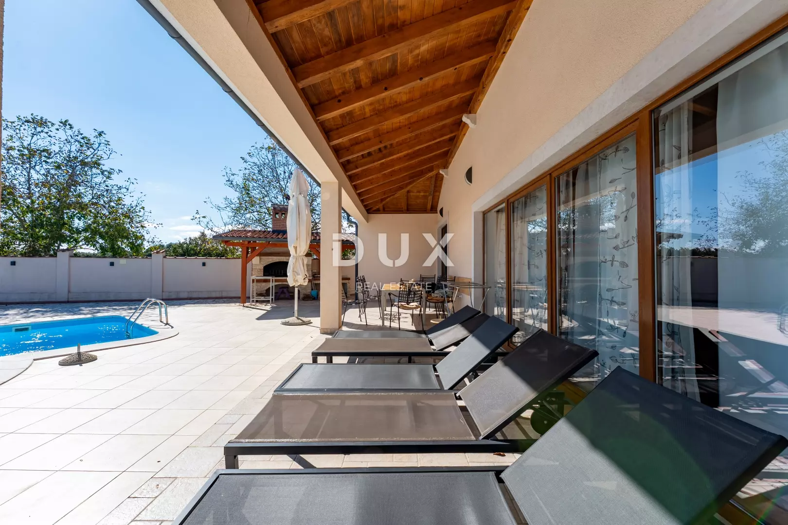 4-bedroom Villa In Žminj, Croatia (398 M²)