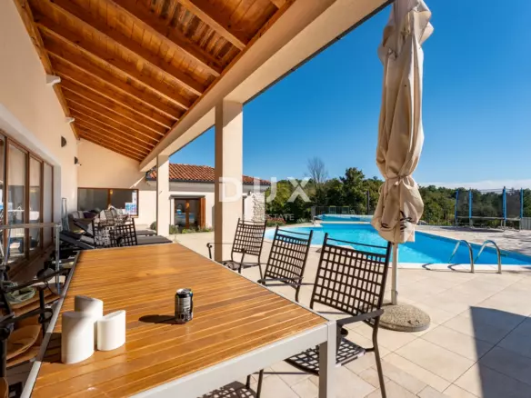 4-bedroom Villa In Žminj, Croatia (398 M²)