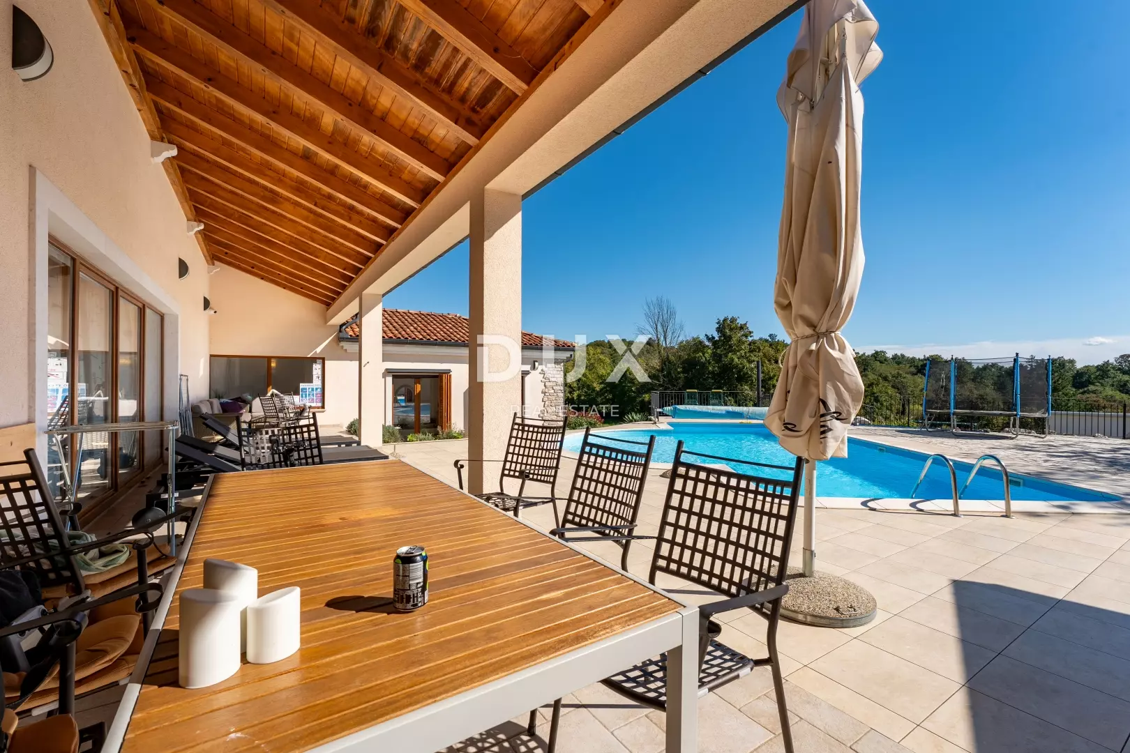 4-bedroom Villa In Žminj, Croatia (398 M²)