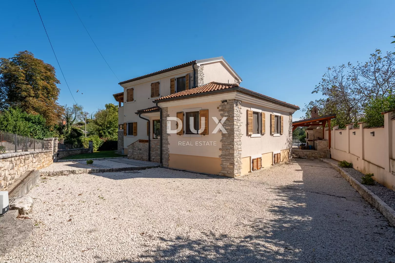 4-bedroom Villa In Žminj, Croatia (398 M²)