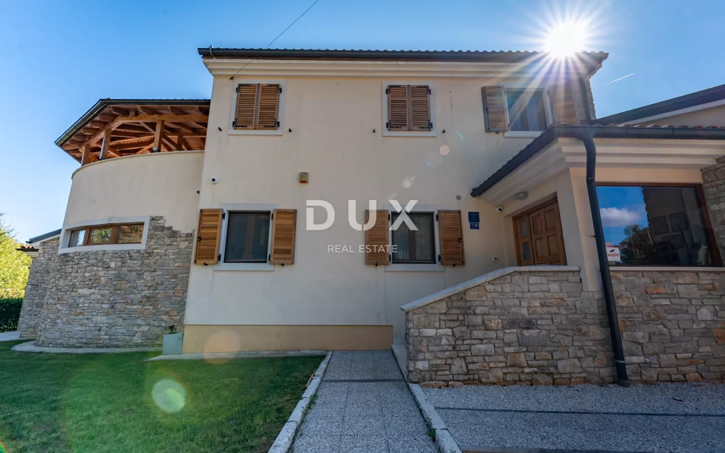 4-bedroom Villa In Žminj, Croatia (398 M²)