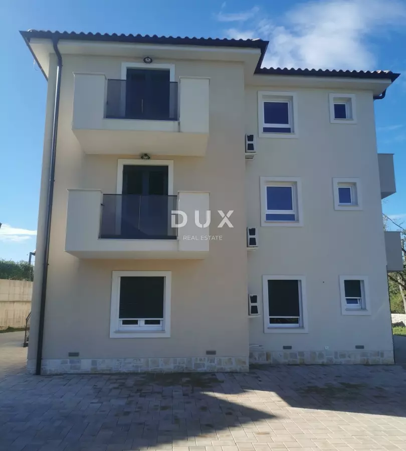 4-bedroom Apartment In Malinska, Croatia (152 M²)
